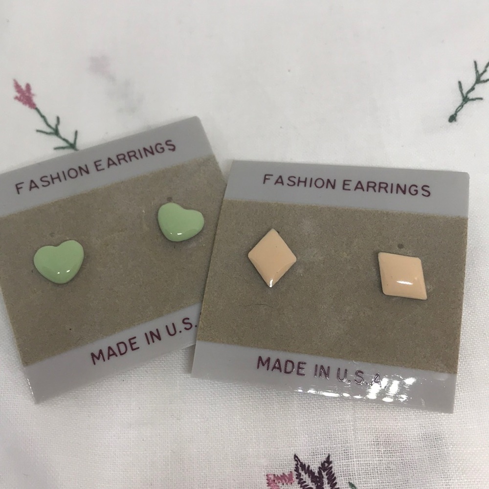 💚💛Set of two beautiful earrings